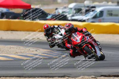 media/Apr-10-2022-SoCal Trackdays (Sun) [[f104b12566]]/Turn 2 (1135am)/